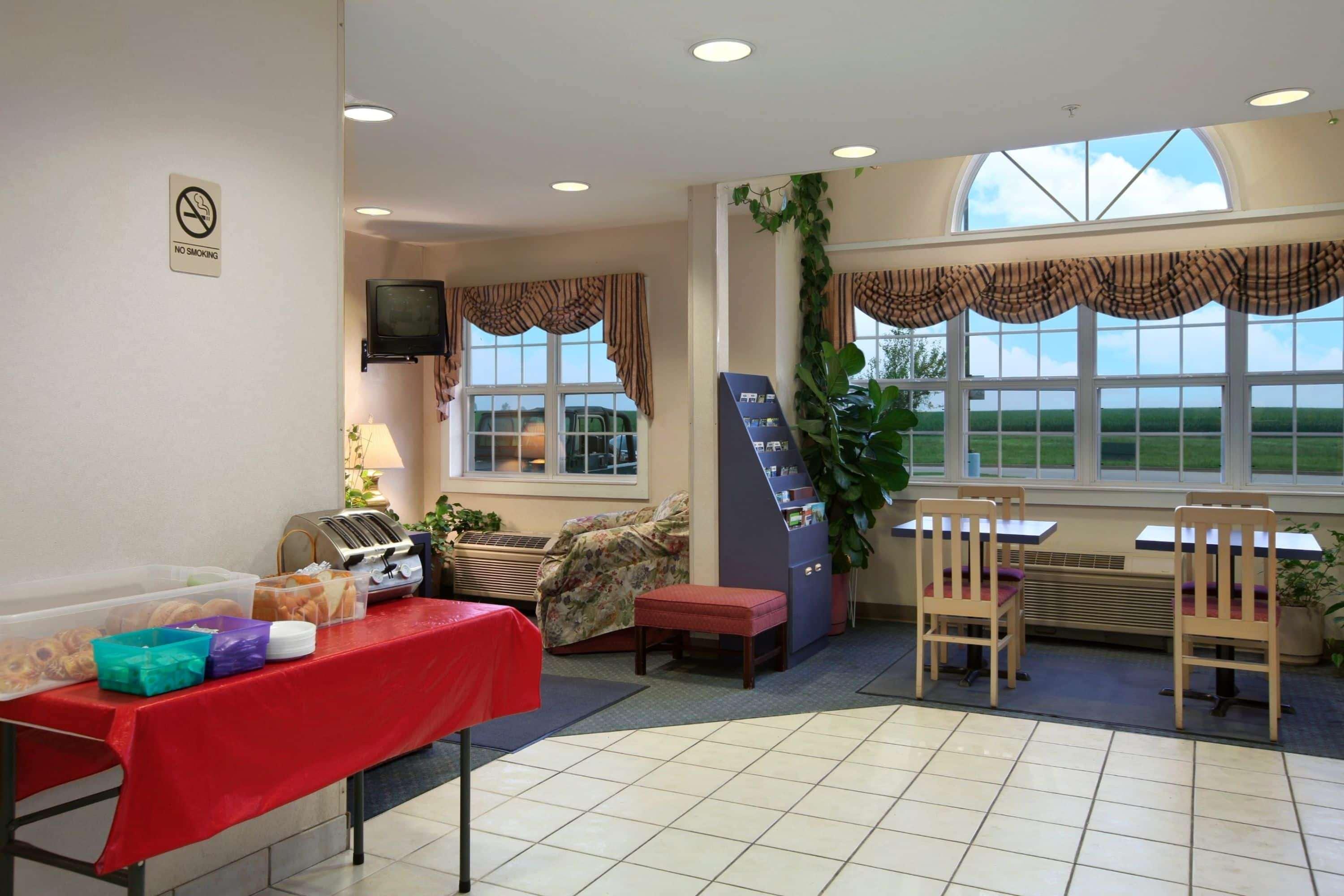 Microtel Inn By Wyndham Champaign Exteriör bild